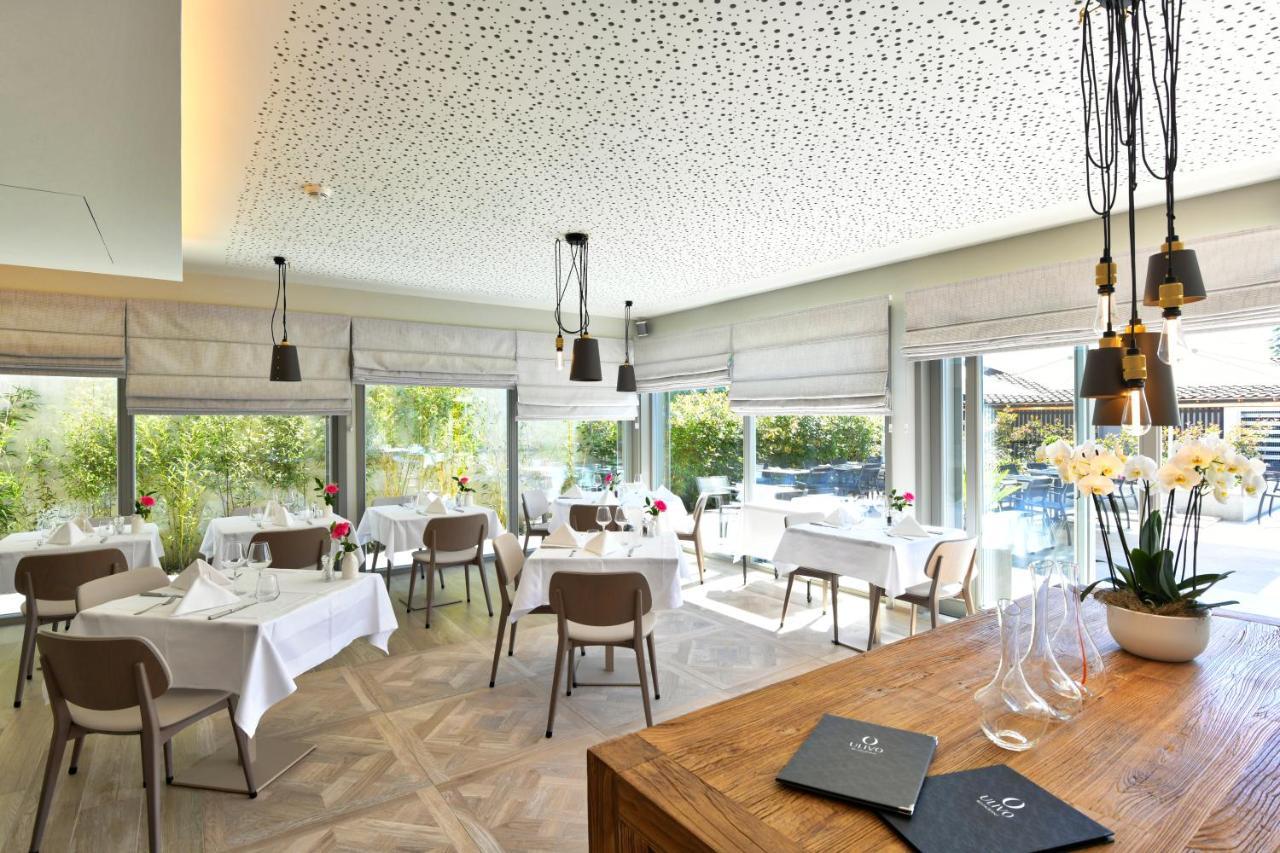 Ambassador Boutique Hotel Нион Екстериор снимка