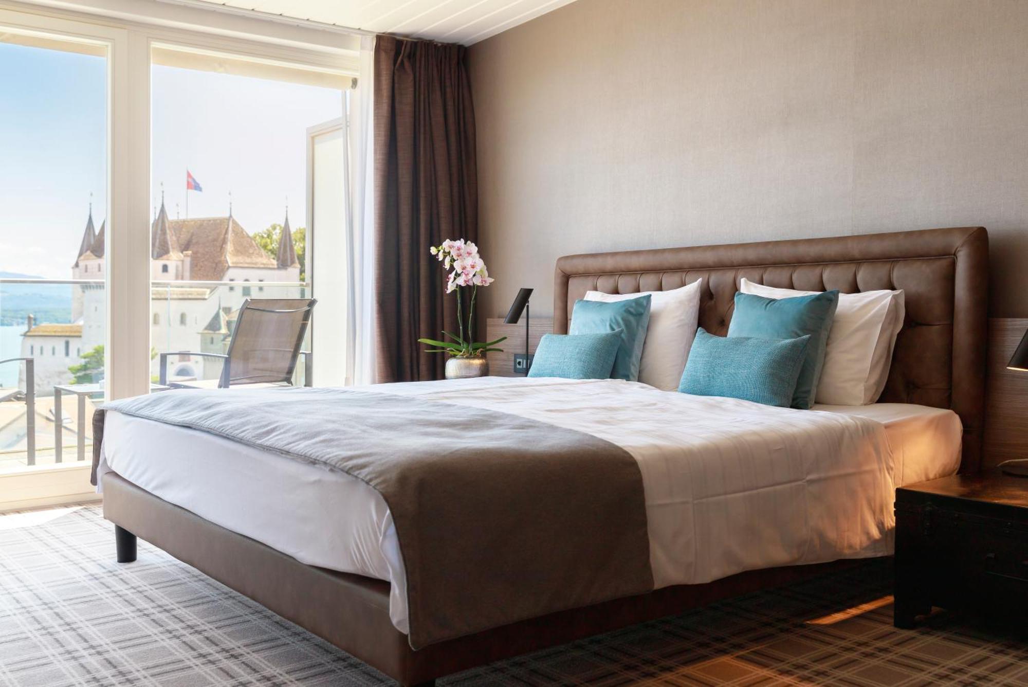 Ambassador Boutique Hotel Нион Екстериор снимка